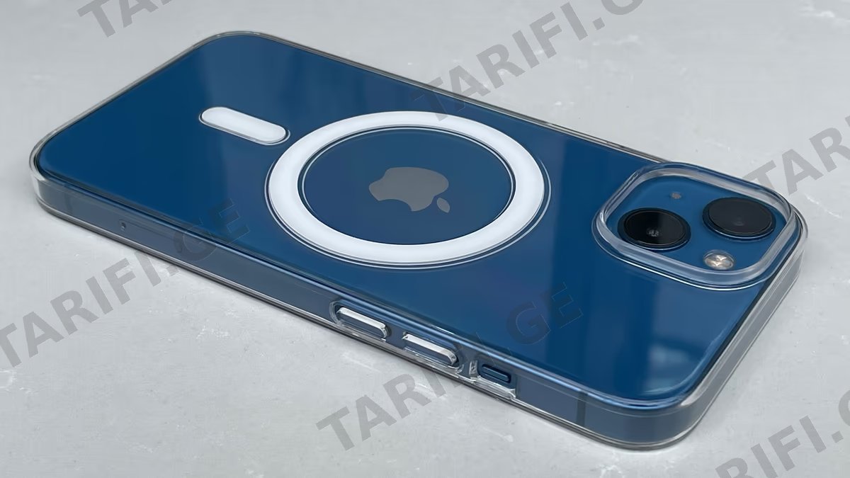 iPhone 13 Clear Case with MagSafe. (Copy)