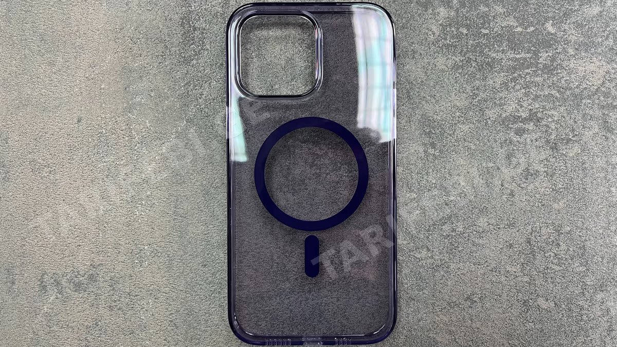 iPhone 14 Pro Transparent Purple Case With Purple MagSafe 💜