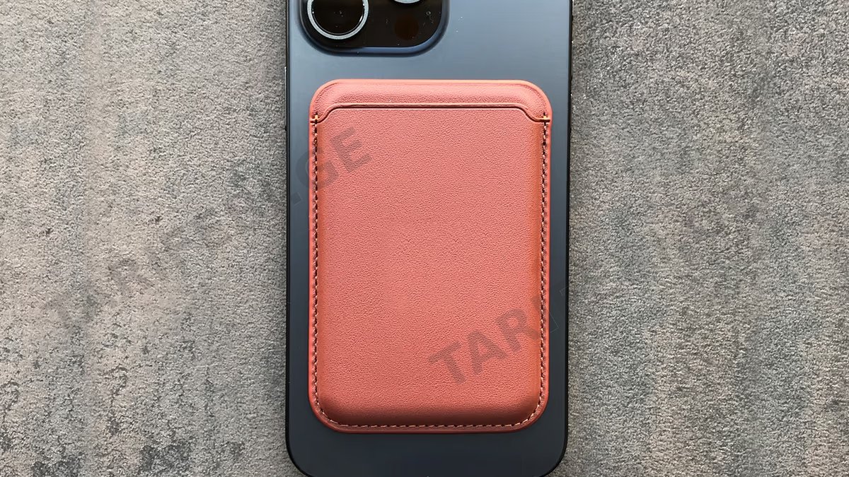 iPhone Leather Wallet with MagSafe - Umber. (Premium Copy)