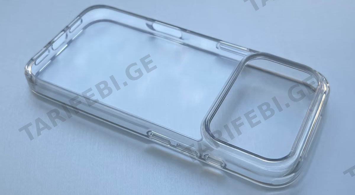 iPhone 17 ProMax Clear Case