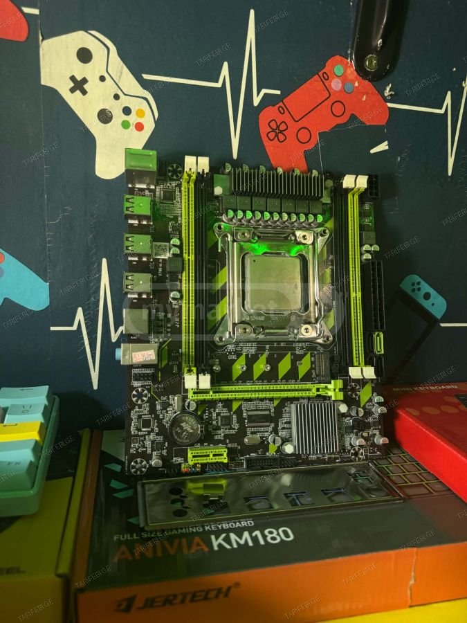 COMBO - XEON E5-2690 + X79