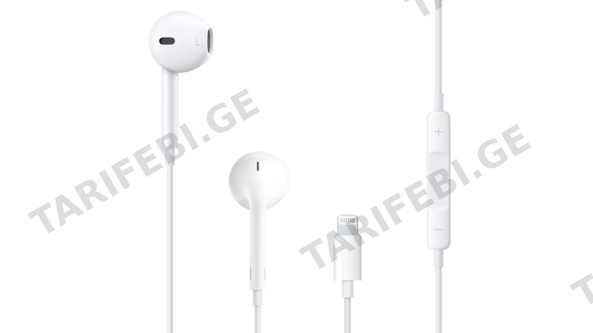 EarPods (Lightning Connector). 100% Original with opened box.